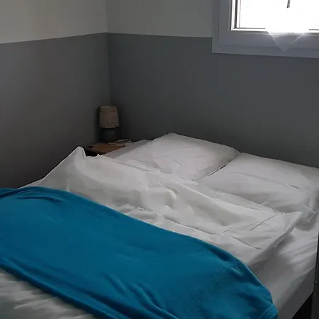 Face Et Piscine Apartamento *